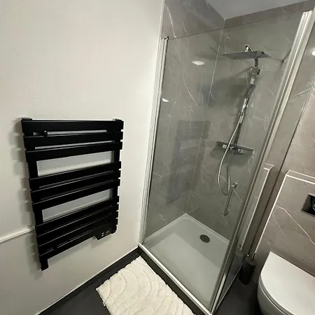 Apartment Le Monet Elegant Studio, Parking & Proche Bordeaux Et Tram *