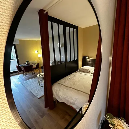 Apartment Le Monet Elegant Studio, Parking & Proche Bordeaux Et Tram