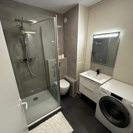 Le Monet Elegant Studio, Parking & Proche Bordeaux Et Tram Apartment Merignac (Gironde)